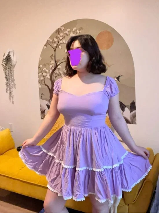 Collectif Lolisa heart trim dress in lilac. HAS POCKETS - Picture 2 of 4